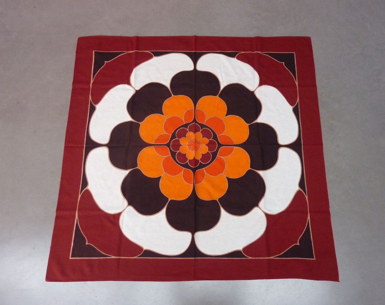 Nappe vintage "Fleur"