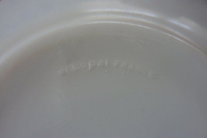 4 tasses Colorées à pois et sous-tasses